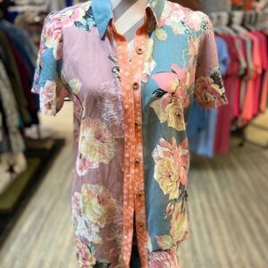 Floral Blue and Pink Button Up Blouse‎